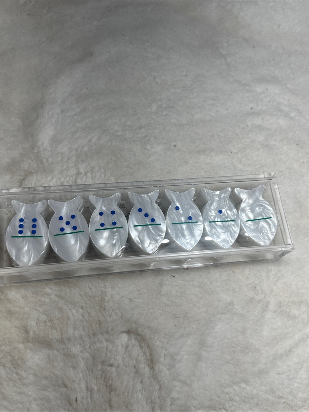 Acrylic fish dominoes set of 28 in a clear case - Picture 2 of 3